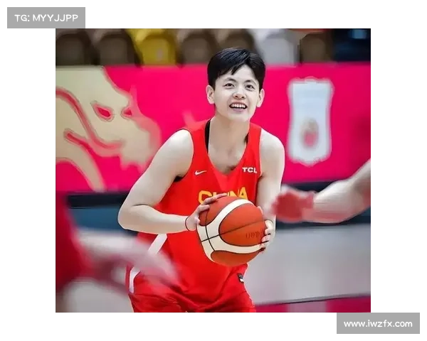杨舒予蜕变为外线尖刀热身赛场均16.3分成功填补李梦空缺 杨舒予蜕变为外线尖刀热身赛场均16.3分成功填补李梦空缺